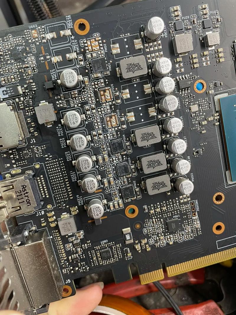 电子产品购物场景