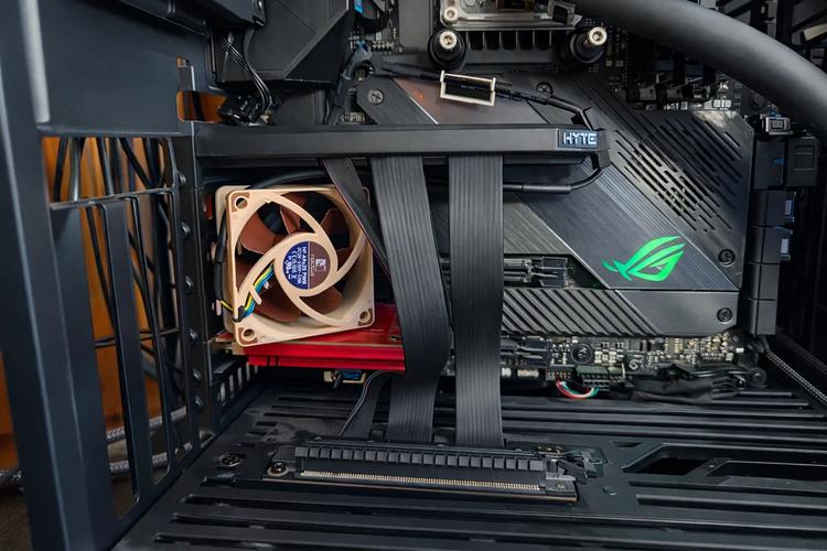 GPU芯片和散热结构