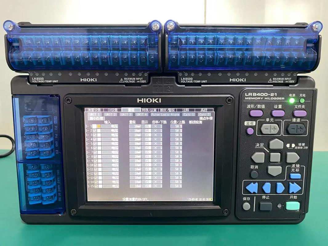 显卡规格对比示意图