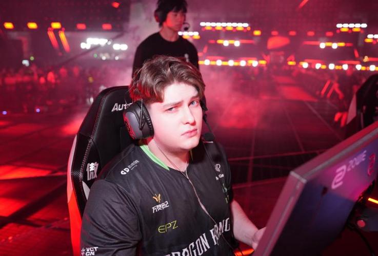 世纪冠军V1机箱购买场景