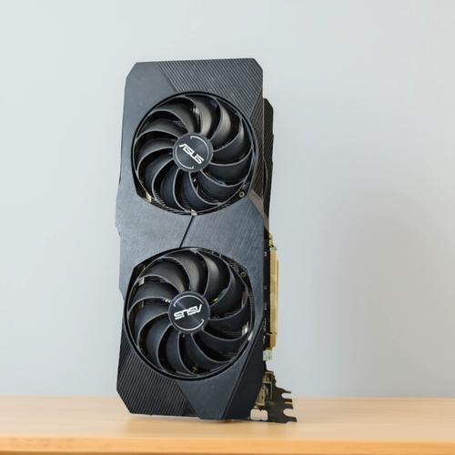 现代显卡电路板特写