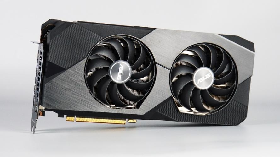 电脑硬件选购场景