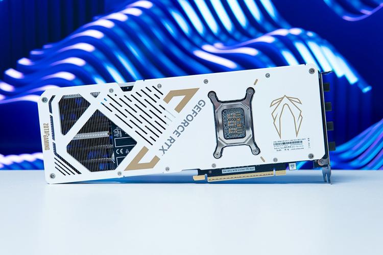 用户选购显卡场景