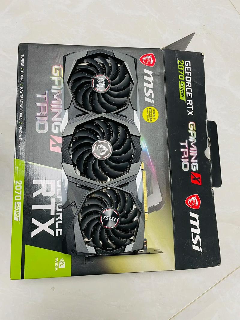 显卡规格对比示意图