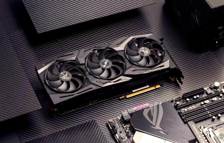 显卡规格对比示意图