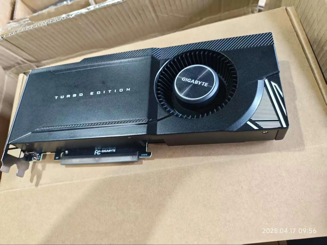 显卡规格对比示意图