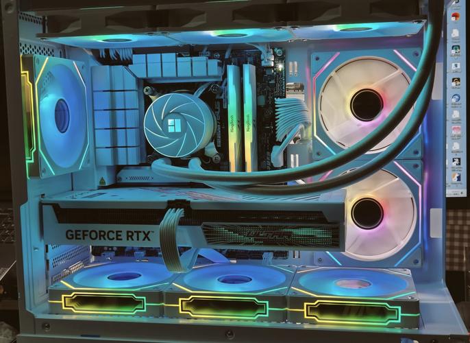 用户正在选择电脑配件