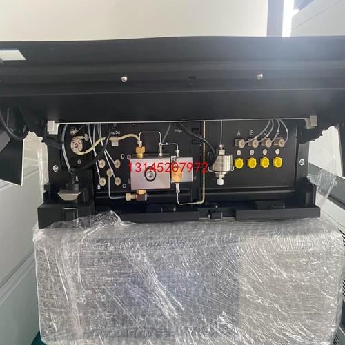 显卡规格对比示意图