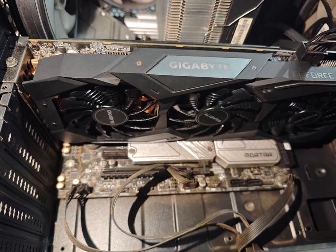 硬件芯片细节图