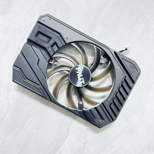 显卡规格对比示意图