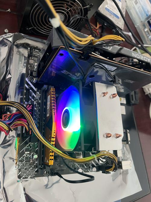 显卡规格对比示意图