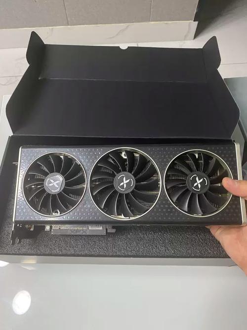 用户根据需求选择显卡