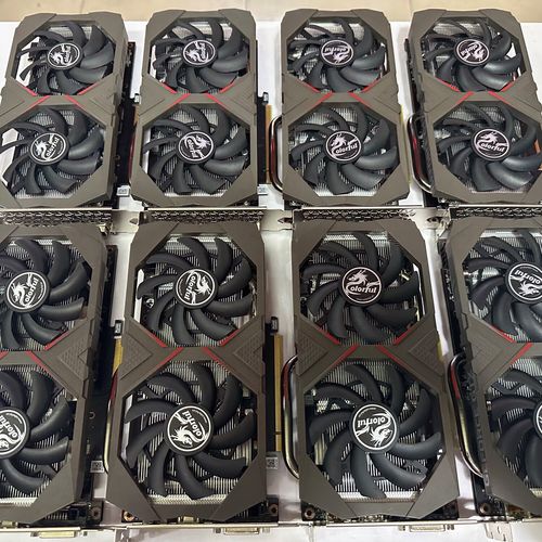 显卡规格对比示意图