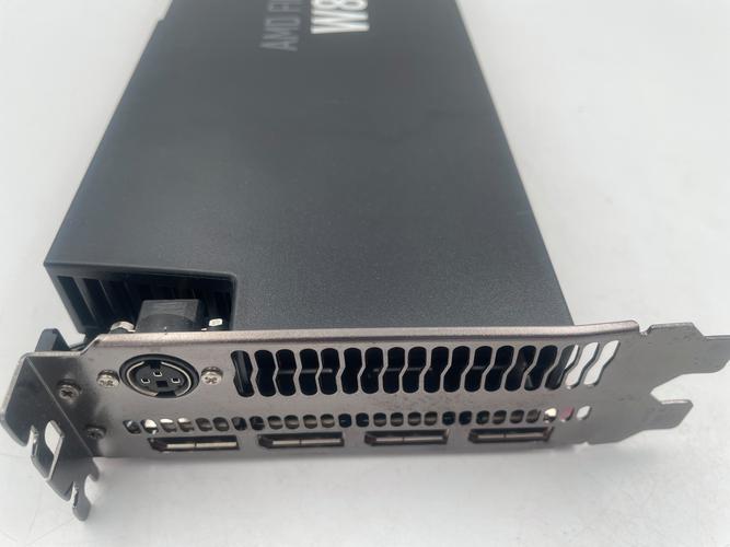 显卡硬件规格对比示意图