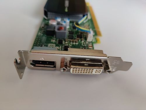 价格与性价比分析图表