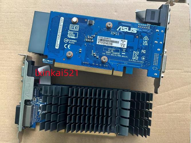 显卡规格对比示意图