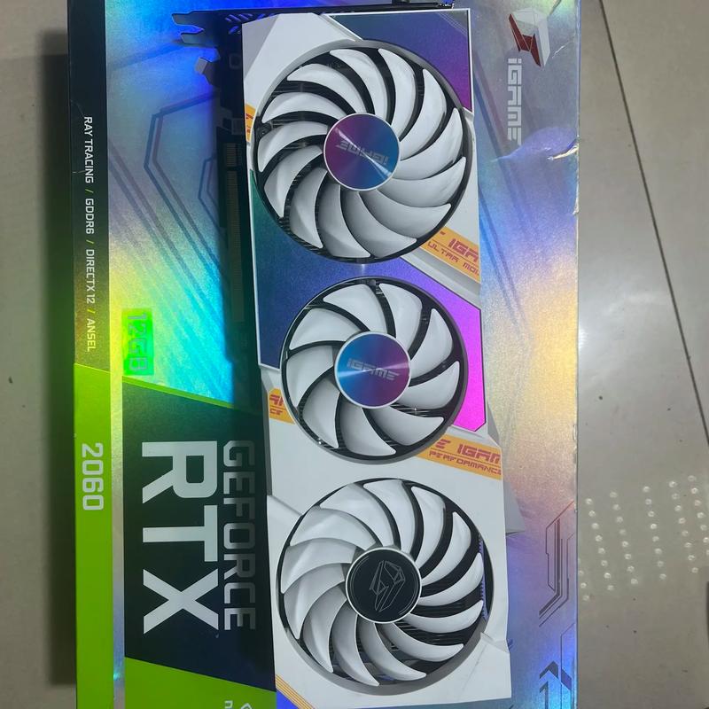 显卡规格对比示意图