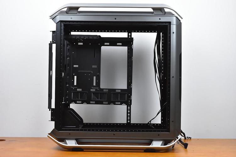 PC 机箱整体外观建议