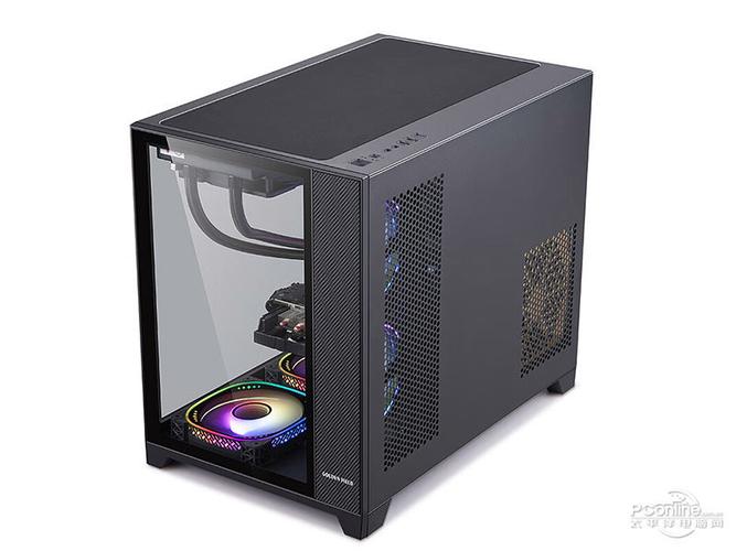 玻璃侧透机箱展示内部硬件