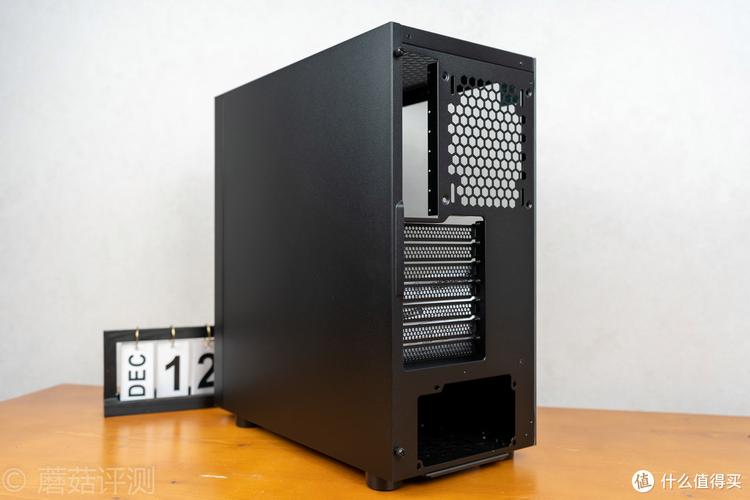 PC机箱核心规格展示
