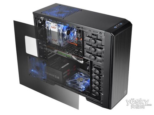 黑色PC机箱整体展示