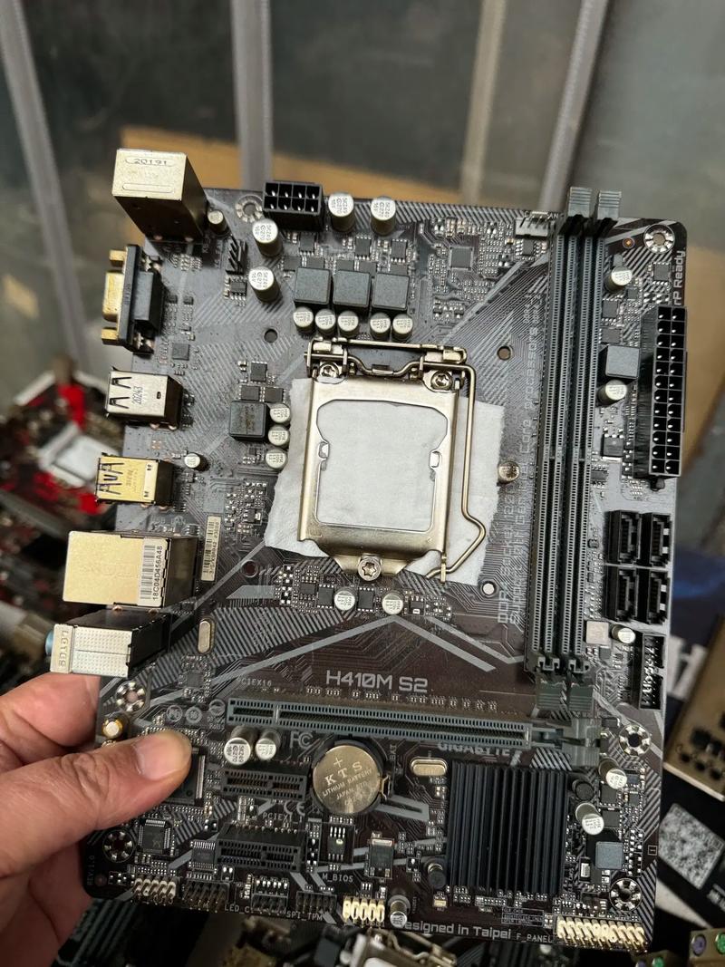 华硕PRIME H410M-R深度评测：入门级H410主板性价比之选