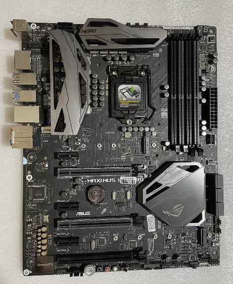 华硕ROG MAXIMUS IX HERO深度评测：Z270旗舰游戏主板RGB加持超频利器