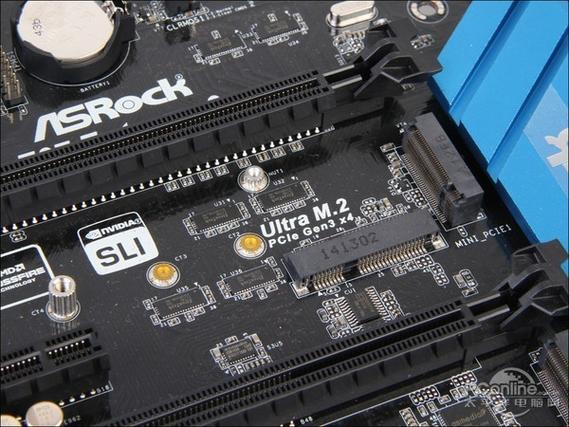 华擎Z97极限玩家6散热片与供电区域