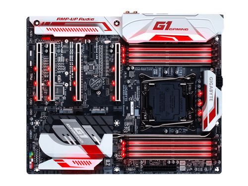 技嘉 X99-Ultra-Gaming 主板评测：RGB 灯效加持的经典 X99 游戏平台