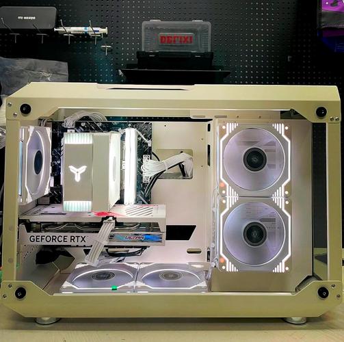 DDR4内存插槽特写