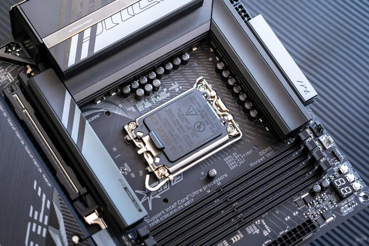 电脑硬件性能测试场景