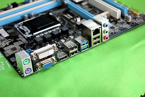 显卡安装于主板性能表现