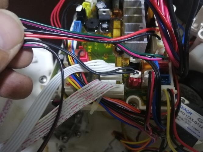 价格与性价比分析图表