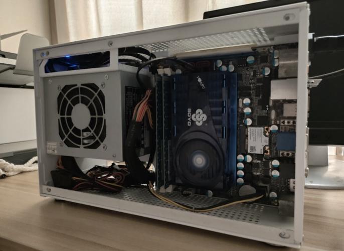 暗光下主板设计