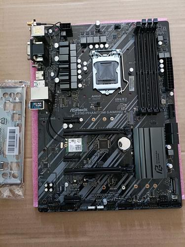 华擎 Z390 Phantom Gaming X 主板深度评测：旗舰级供电与多网卡配置的游戏利器