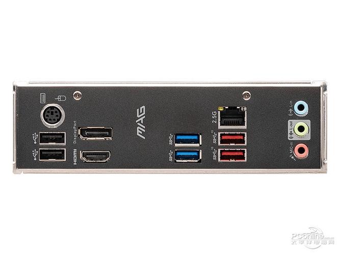 机箱内部主板散热环境