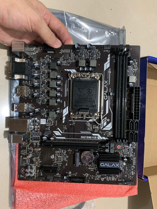 影驰H610M光影评测：入门级LGA1700主板性价比之选