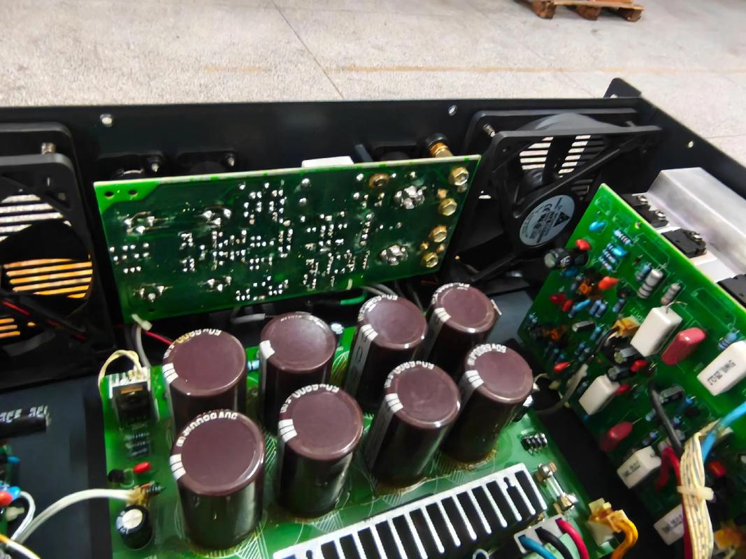 用户比较不同功放型号