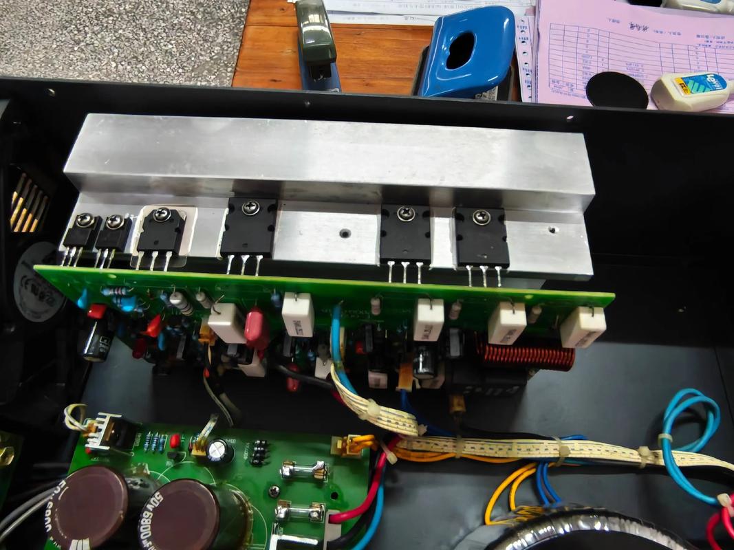 温度监测仪表显示设备热量