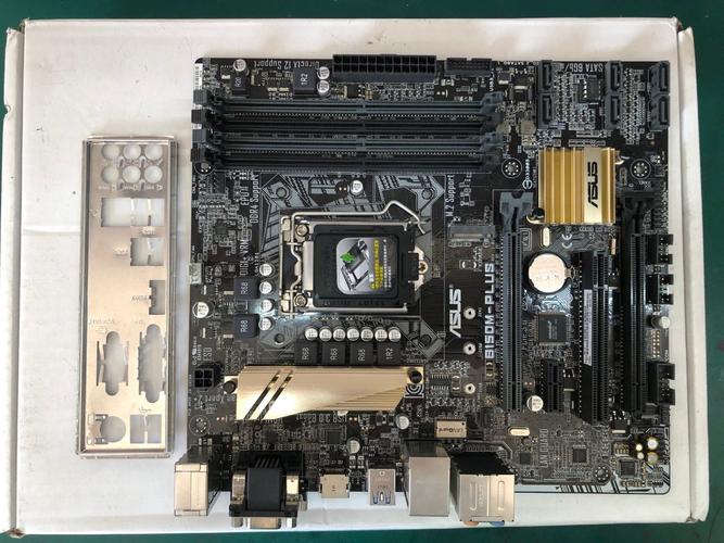 主板VRM功耗散热特写