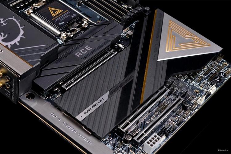 微星MEG Z590 ACE深度评测：高端Z590旗舰主板 强悍供电与扩展无敌