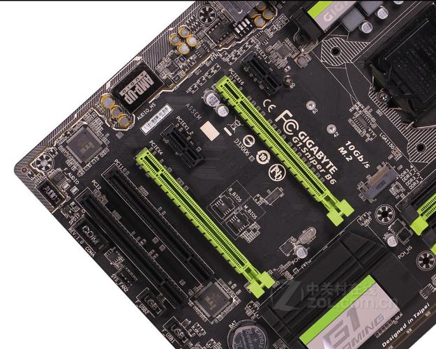 主板性能测试与扩展槽应用