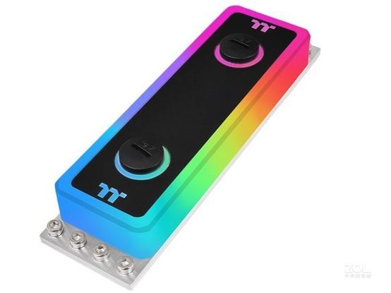 Tt Water Ram RGB 32GB vs 美商海盗船复仇者RGB SL 32GB 深度对比