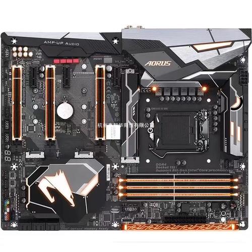 主板核心规格与插槽细节