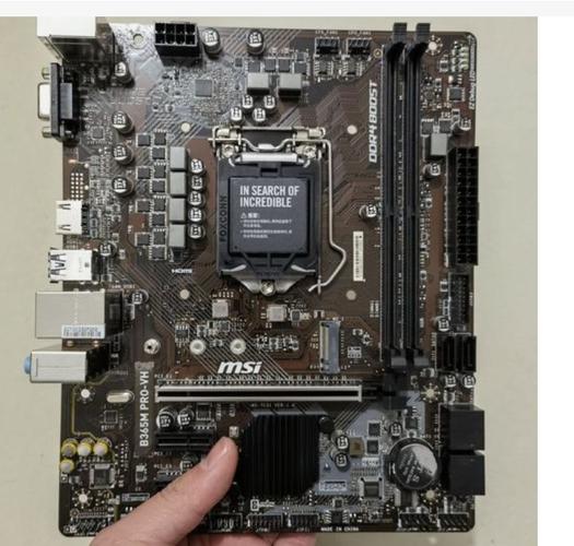 主板安装与购买决策场景