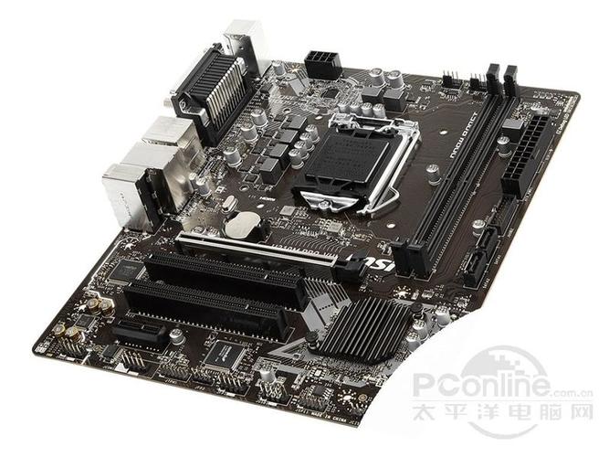 主板PCI-E插槽与扩展性能测试场景