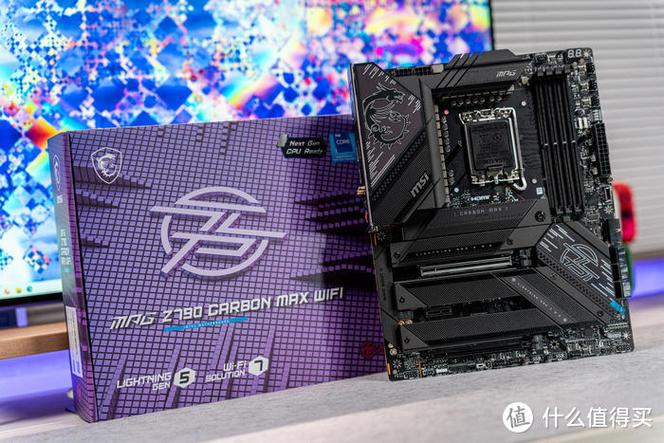 主板性能测试与 RGB 运行状态