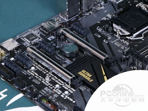 电脑主板功耗散热特写