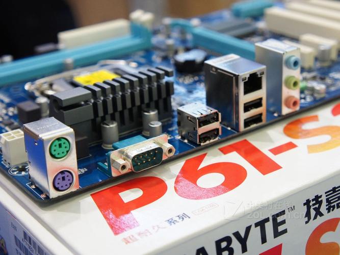 电脑硬件基准测试