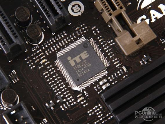 主板多显卡与存储性能表现